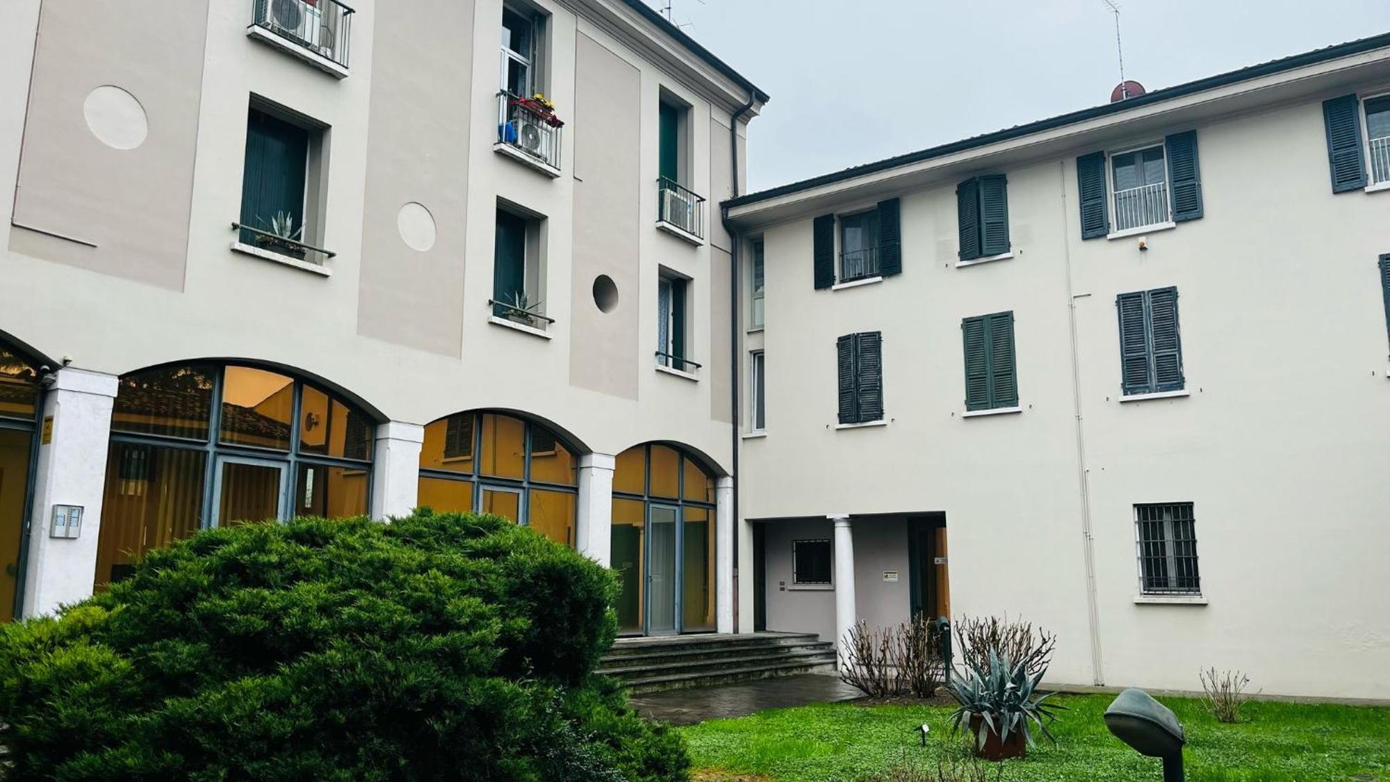 White House Apartment Brescia Ngoại thất bức ảnh